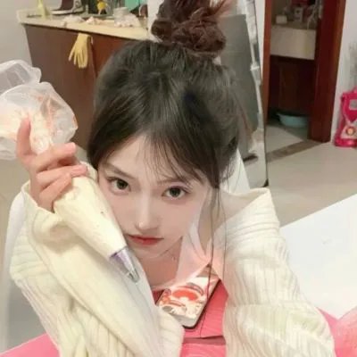 热裤荡女
